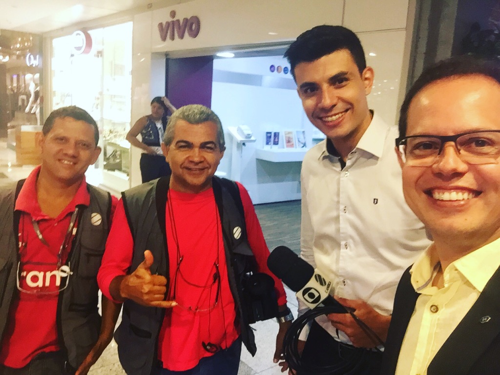 Equipe de filmagem Centro América