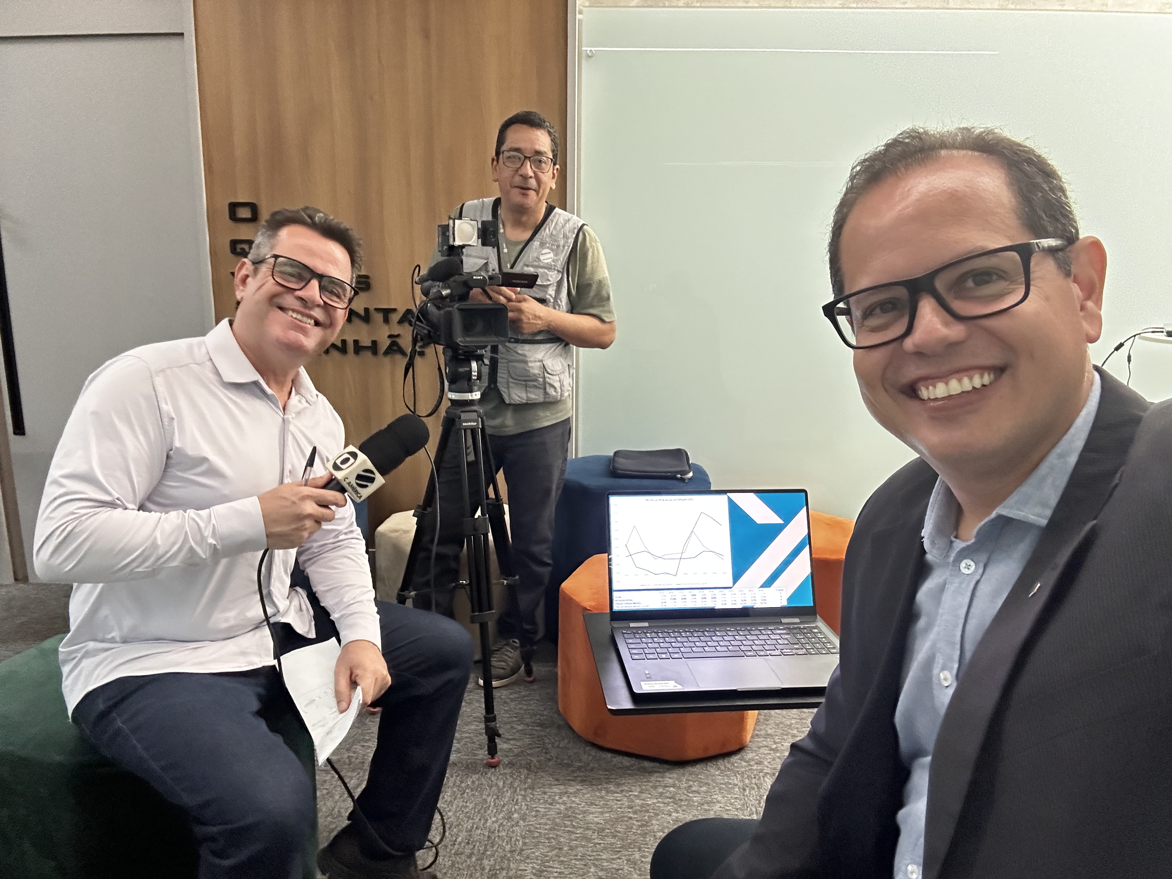 Equipe de filmagem Centro América